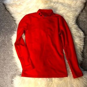 EUC compression long sleeved shirt. Great for colder weather.